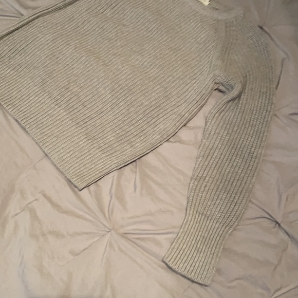 H&M L.O.G.G. Medium Gray Knit Sweater - Picture 3 of 6